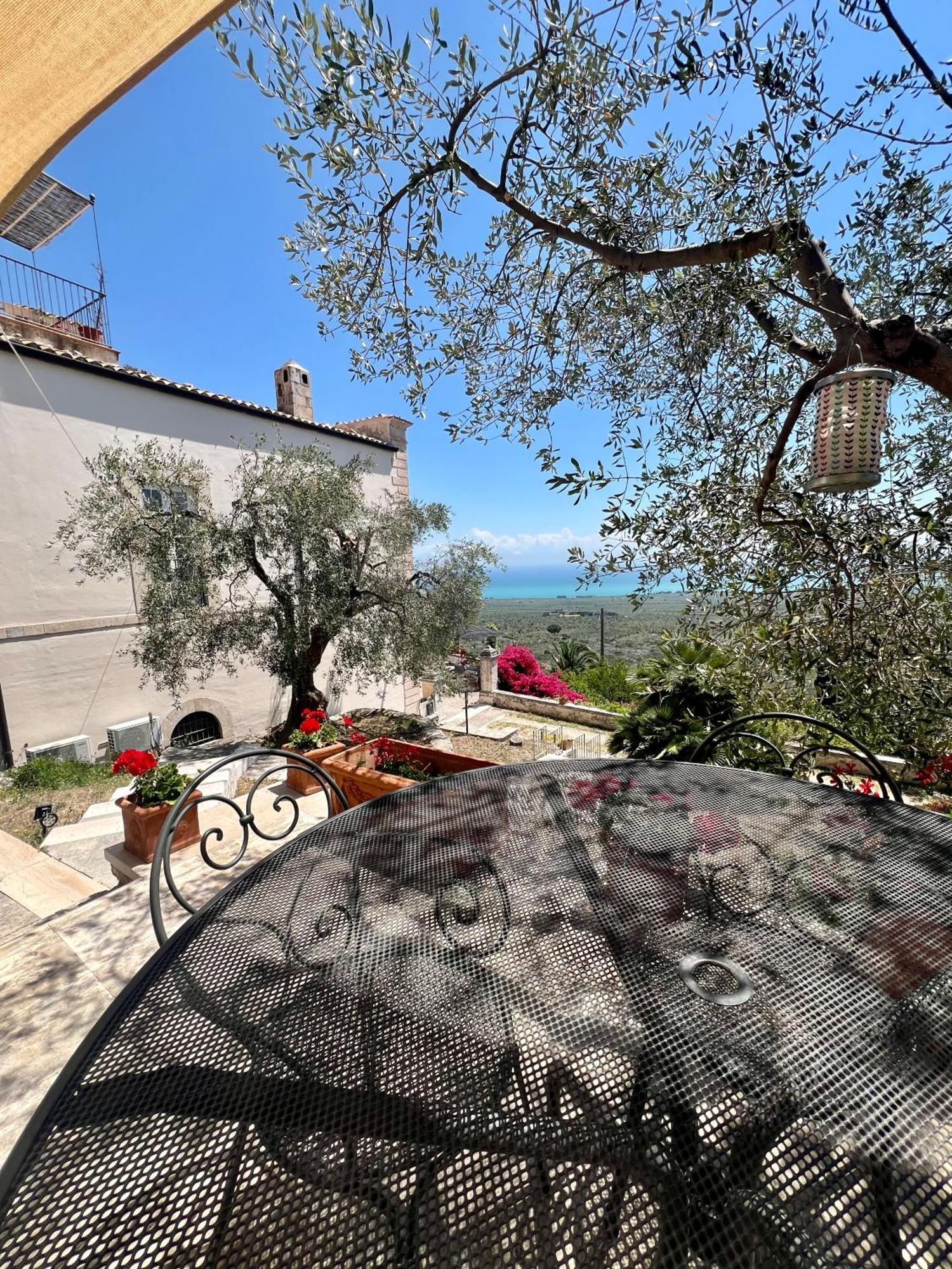 Villa In Gargano - Villa Basso モンテ・サンタンジェロ エクステリア 写真